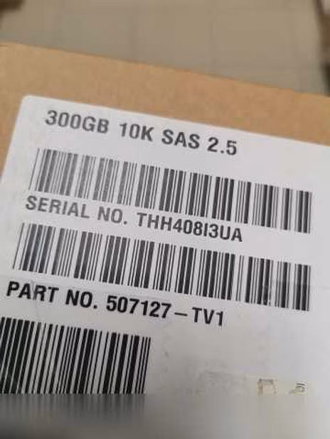 Продам: продам sas 2.5 300gb 10k в Сургуте