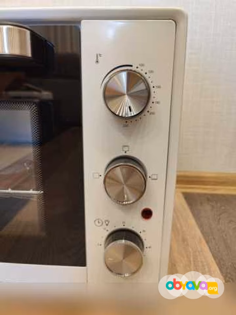 Электрическая духовка Pioneer. 40