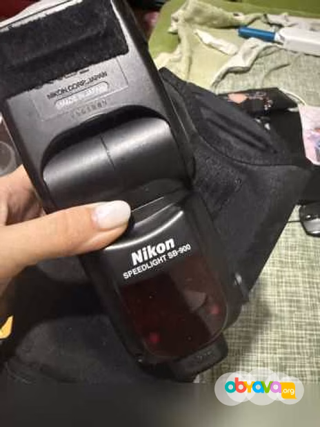 Продам: Nikon d810 + 85мм 1.4D + вспышка SB-900