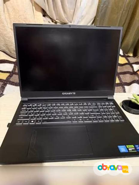 Продам: игровой Ноутбук gigabyte G6 Black (kf-g3kz853sd)