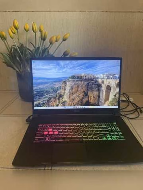 Продам: ноутбук MSI Katana 17 B12VFK-463XRU