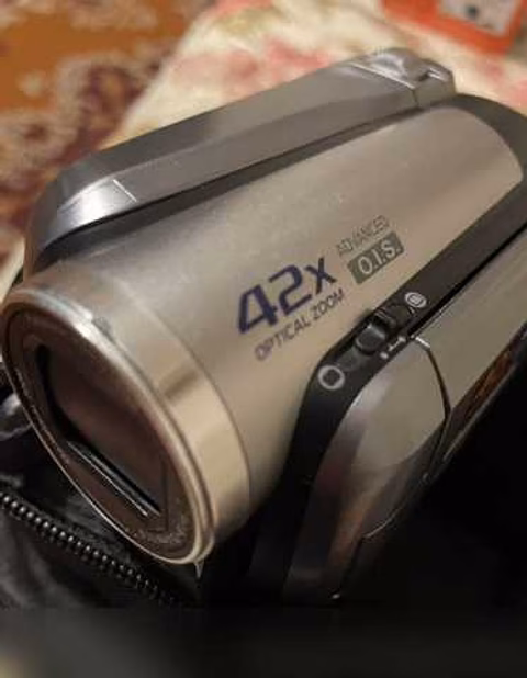 Продам: видеокамеру Panasonic в Краснодаре