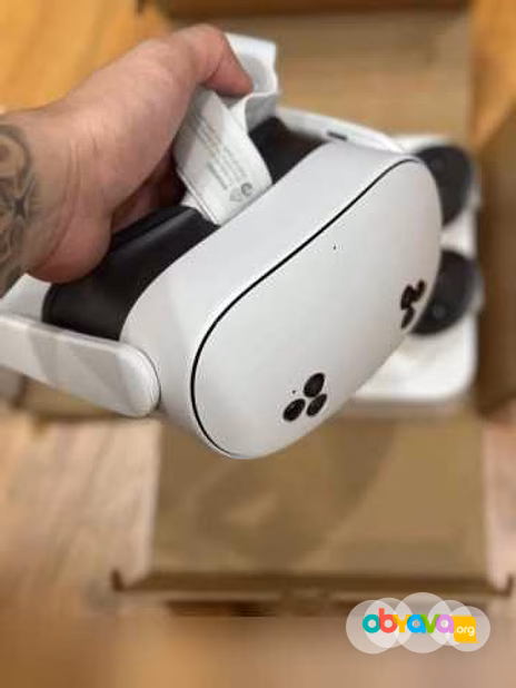 Очки новые VR Quest 3S 128 гб