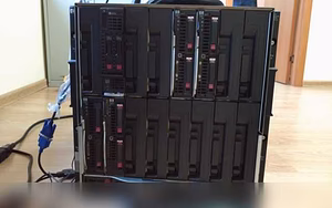 Продам: блейд-шасси hp bladesystem c7000 в Екатеринбурге