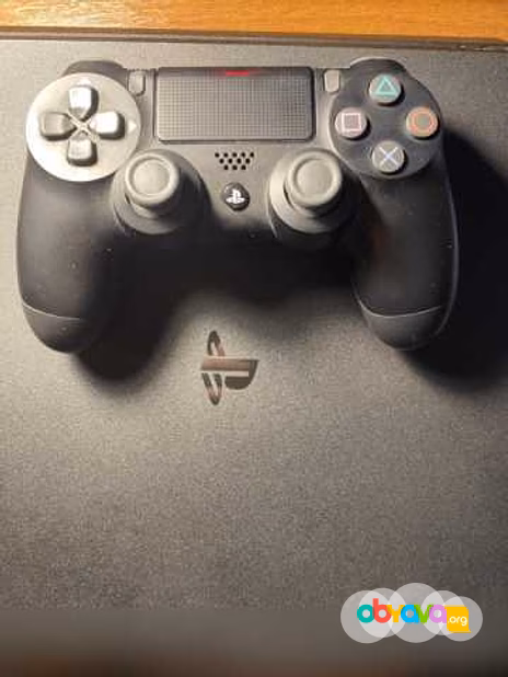 Продам: PS4 slim 1tb игровая приставка