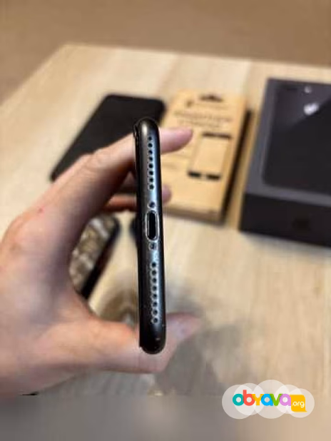 Продам: iPhone 8plus