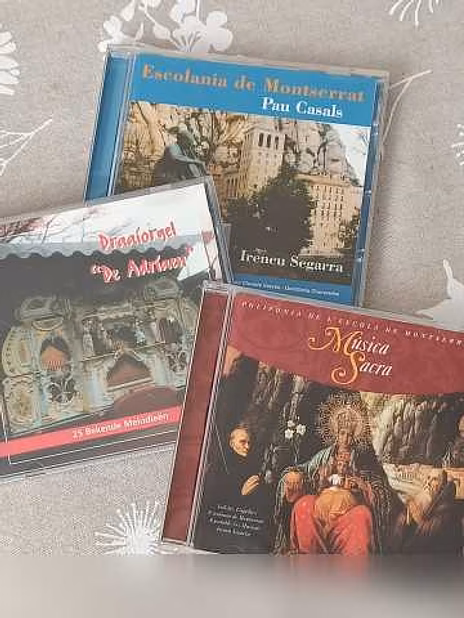 Компакт-диски (CD) разных исполнителей 