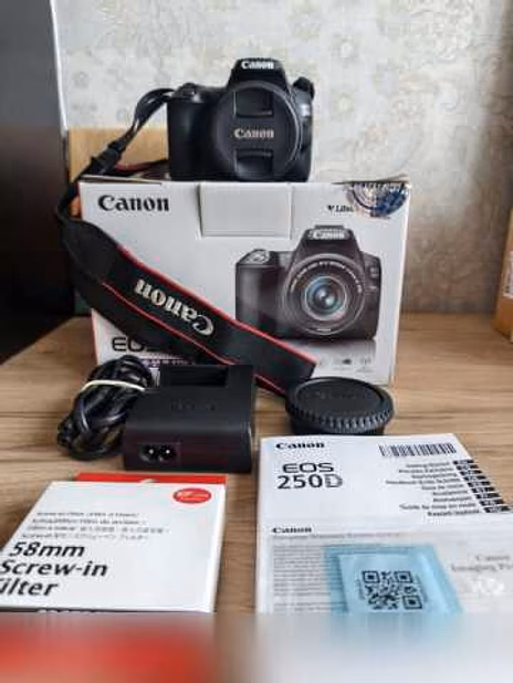 Продам: Canon eos 250D kit 18 55mm