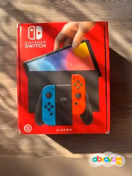 Продам: Nintendo Switch oled