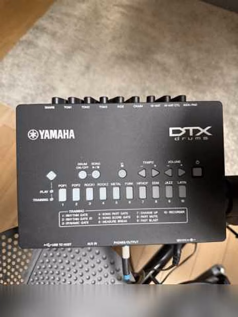Электронная ударная установка Yamaha DTX