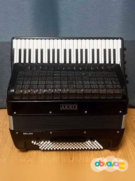 Продам: аккордеон АККО «Melani»