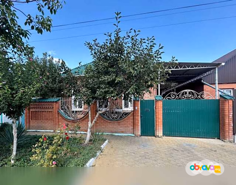 Продам: дом в Армавире