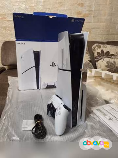 Продам: Sony playstation 5 slim 1TB новая