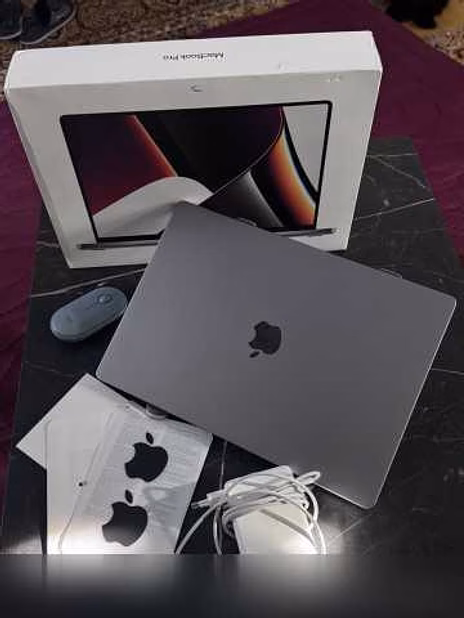 Продам: ноутбук Apple Macbook pro 16 m1 16gb 512gb в Армавире