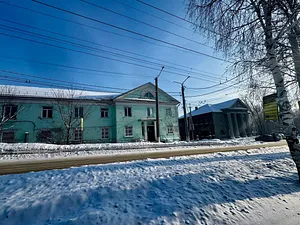 Продам здание на первой линии