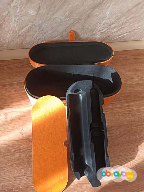 Оригинальная коробка от фена Dyson