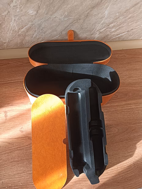 Оригинальная коробка от фена Dyson