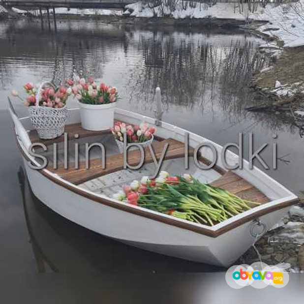Лодка в аренду для фотосессии 