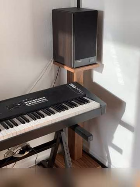 Продам: синтезатор yamaha MX88
