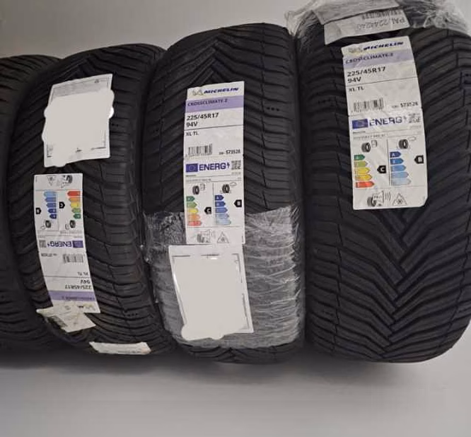 Продам: Michelin Crossclimate 2 225/45 R17 94V X