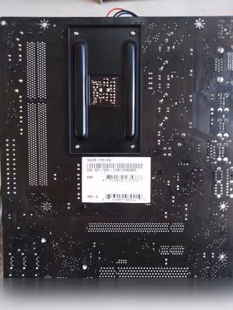 Продам: Mатеринская плата MSI MS-7641 VER 3.0 CO в Москве