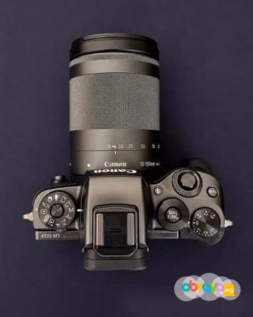 Продам: Canon EOS M5 + 18-150 + 32mm + комплект