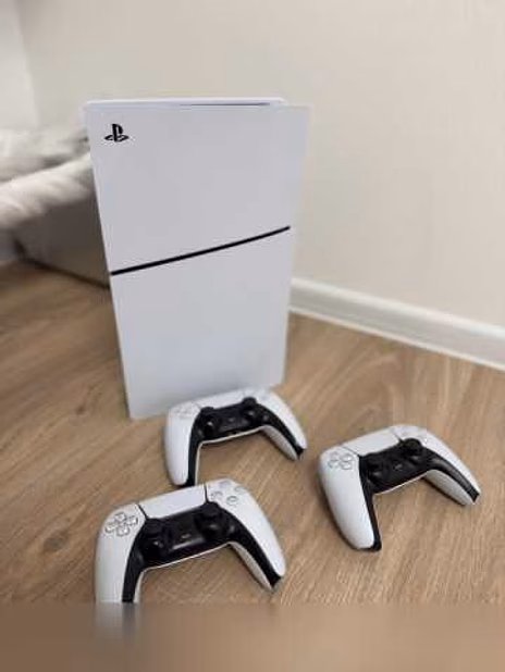 Продам: Sony PlayStation 5 digital edition