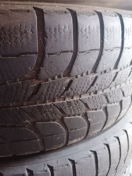 Продам 4 шины 215/80/R15 за 8000тыс