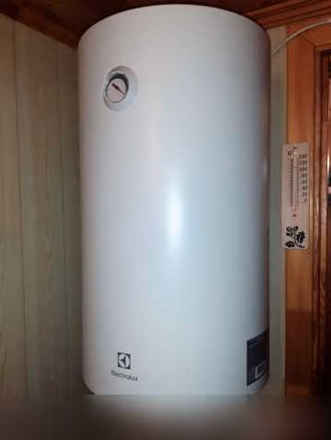 Продам: накопительный водонагреватель Electrolux в Саратове
