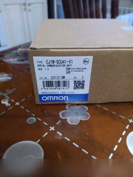 Продам: Omron Cj1w-scu41-v1