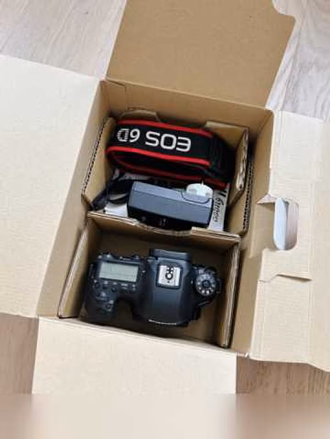 Продам: Canon EOS 6d Mark ii body