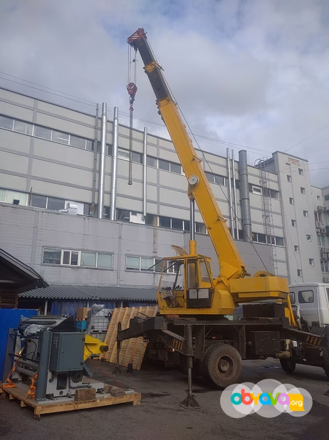 Аренда автокрана 16 тонн со стрелой 18 метров