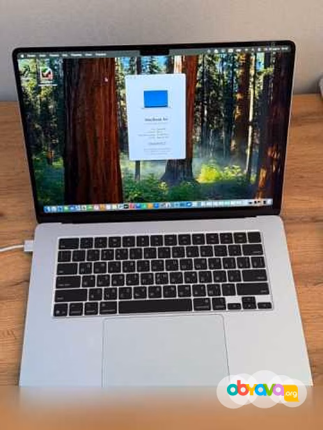 Продам: MacBook Air 15