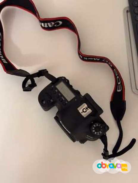 Продам: Cannon EOS 6D mark ii + объектив Cannon EF 50mm