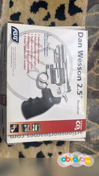 Продам: DAN WESSON 2, 5