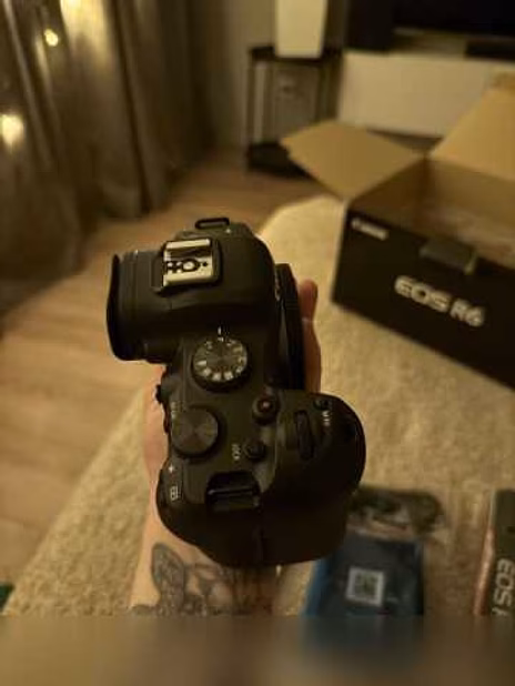 Продам: фотоаппарат canon eos r6