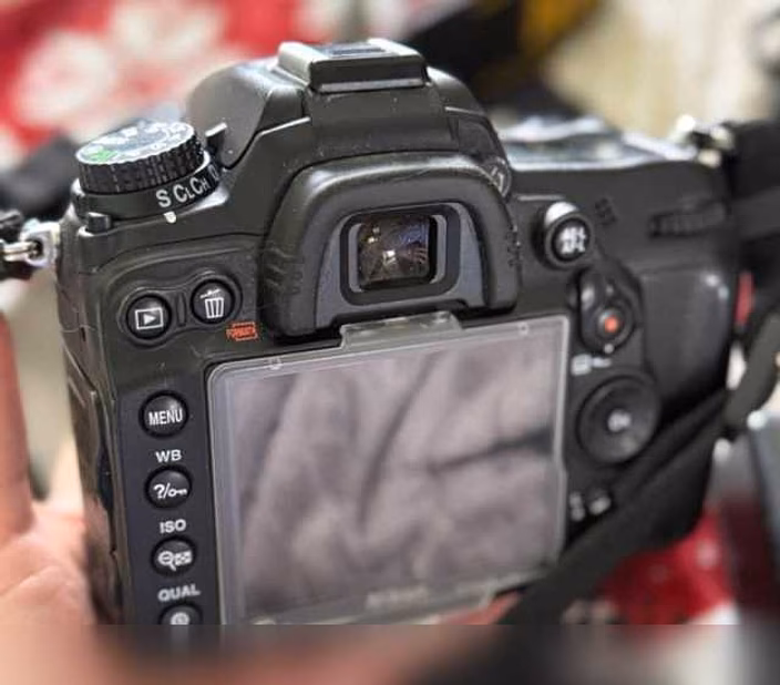 Продам: фотоаппарат Nikon D7000