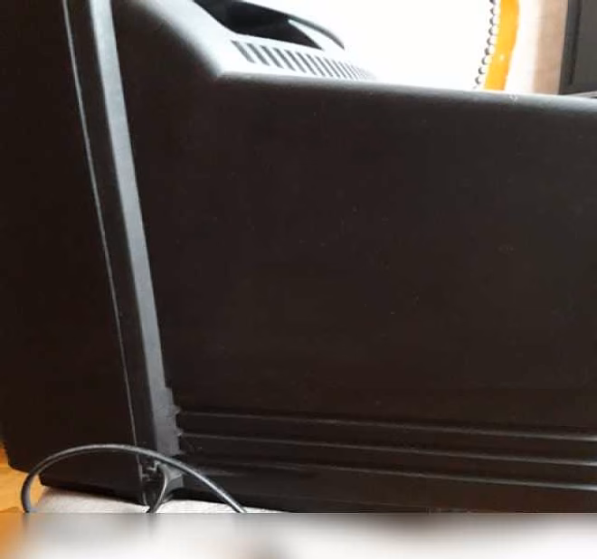 Продам: цветной телевизор Samsung CK-3335ZR в Москве