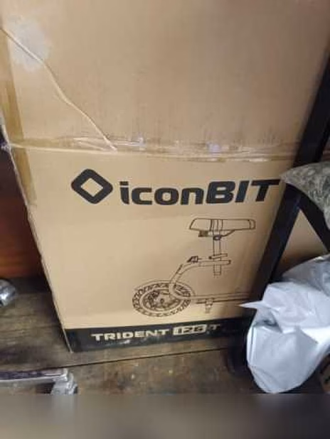 Продам: электросамокат iconBIT Trident 126T