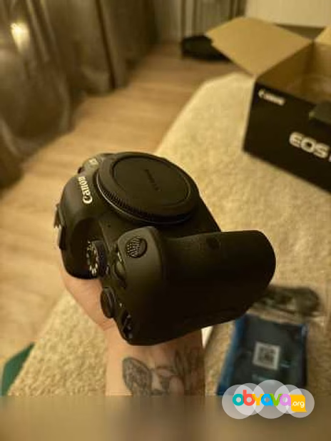 Продам: фотоаппарат canon eos r6