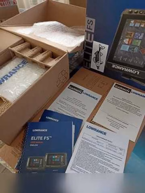 Продам: эхолот-картплоттер Lowrance Elite FS 9
