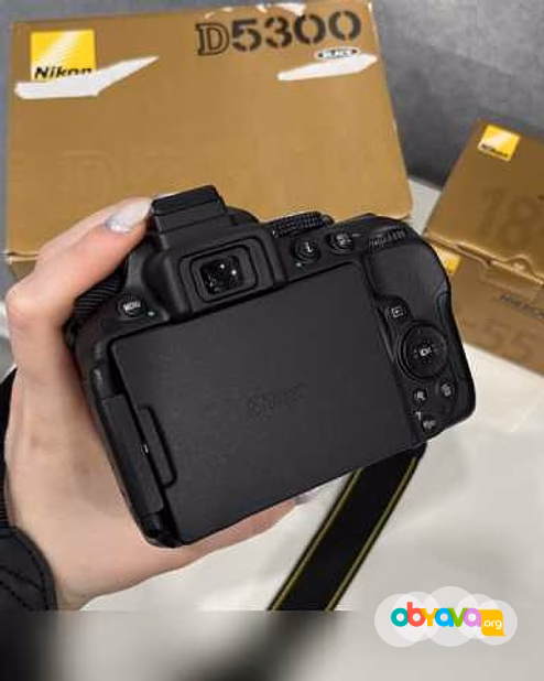 Продам: фотоаппарат Nikon D5300