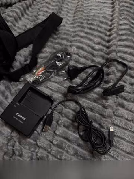 Продам: фотоаппарат Canon 600D