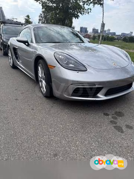 Подержанный автомобиль Porsche Cayman 