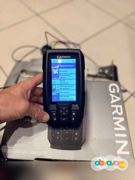 Продам: эхолот garmin striker vivid 4cv с датчик