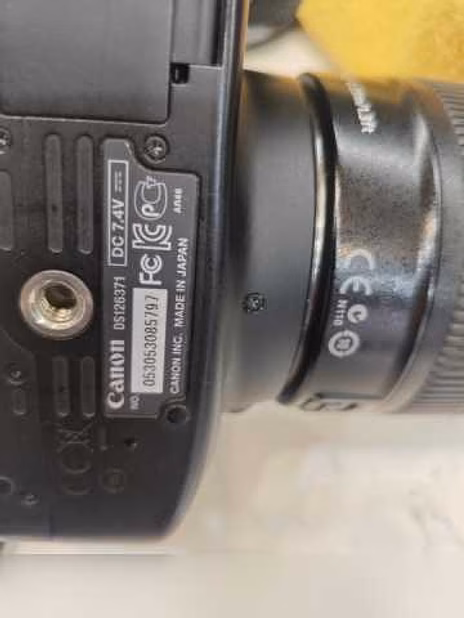 Продам: CANON EOS 650D 18-135 IS STM Japan