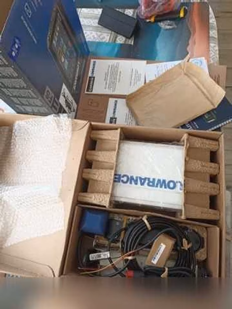 Продам: эхолот-картплоттер Lowrance Elite FS 9