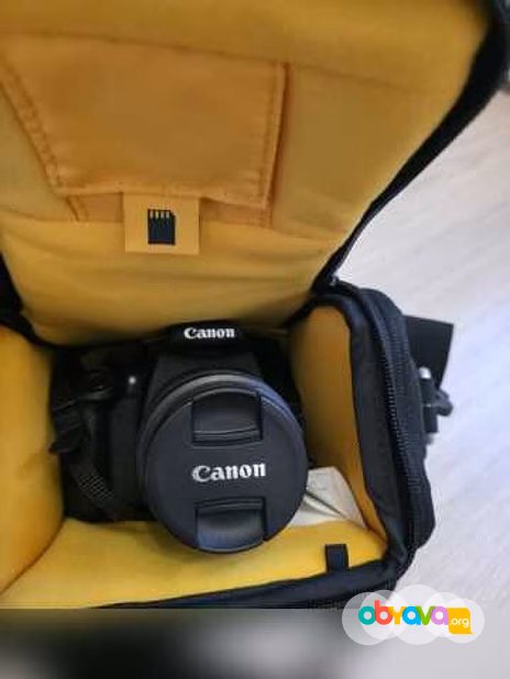Продам: фотоаппарат Canon EOS 1200D