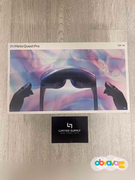 Продам Meta Quest 3 512 ГБ VR-гарнитура белая в Москве