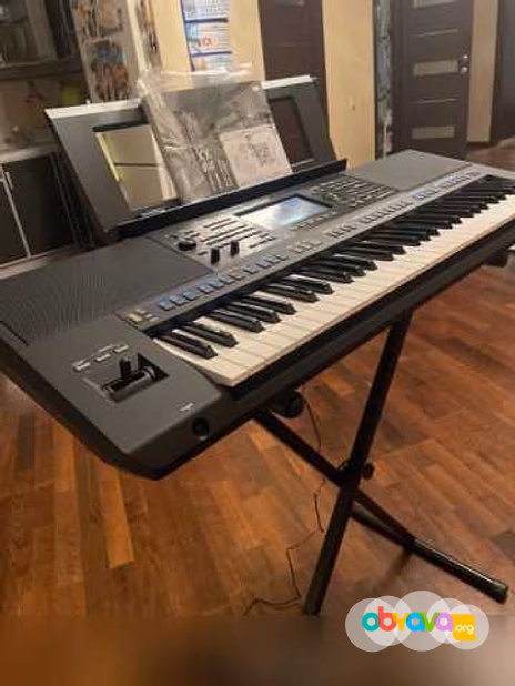 Продам: синтезатор «YAMAHA SX-920»